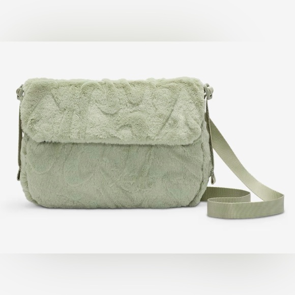 NIKE Sportswear Futura 365 Faux Fur Crossbody Bag NWT - Picture 1 of 8